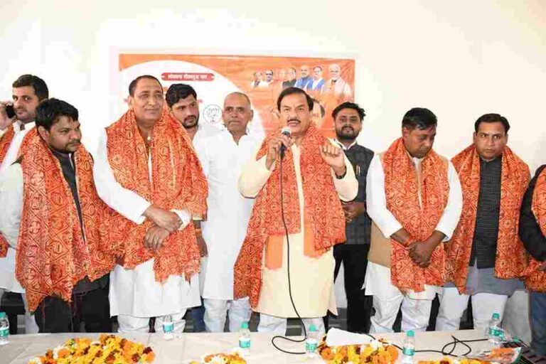 d4daf9be-c942-4d52-b54b-9460343ebef6