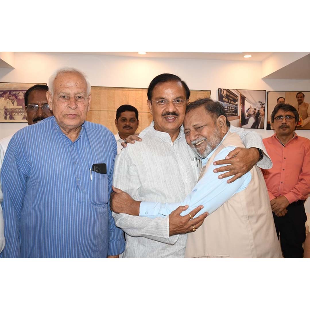 क्षेत्रवासियों से आत्मीय भेंट