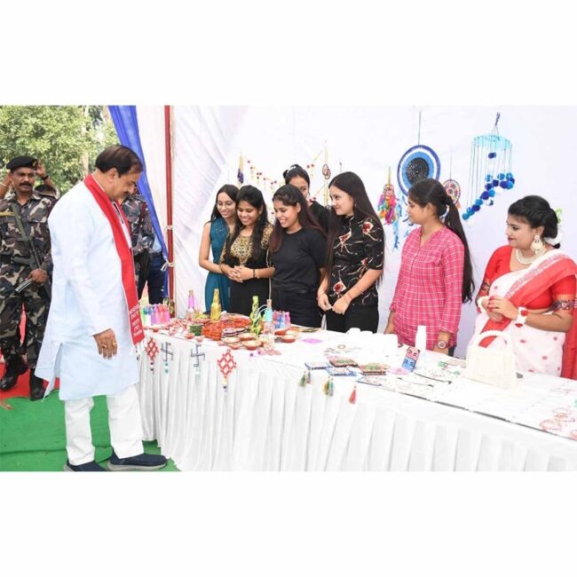 नेशनल स्किल ट्रेनिंग इंस्टिट्यूट के कौशल दीक्षांत समारोह का शुभारंभ और मेधावी छात्रों का सम्मान