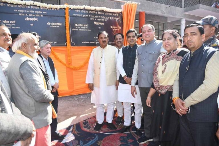 नोएडा सदरपुर गाँव में बारातघर, कम्युनिटी सेंटर व सी.सी. रोड का लोकार्पण एवं शिलान्यास संपन्न