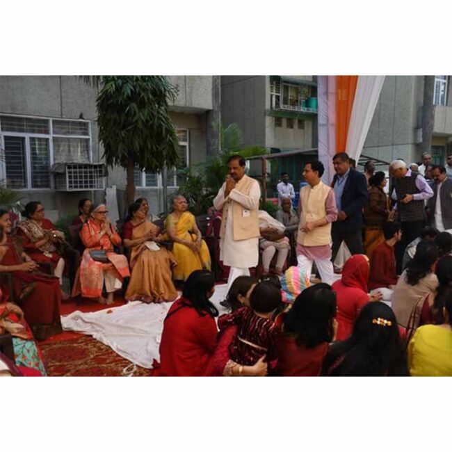 नोएडा सेक्टर-62 में नवनिर्मित मंदिर में प्राण प्रतिष्ठा समारोह नोएडा सेक्टर-62 में नवनिर्मित मंदिर में प्राण प्रतिष्ठा समारोह