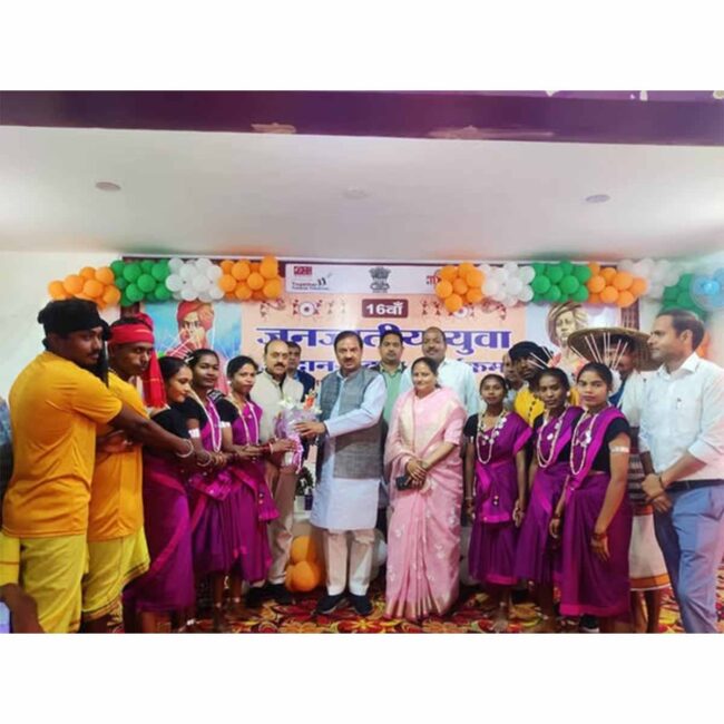 आज गौतमबुद्ध नगर जिले के नेहरू युवा केंद्र द्वारा धूम मानिकपुर स्थित नोएडा कॉलेज ऑफ़ फिजिकल एजुकेशन में आयोजित 16वें जनजातीय युवा आदान-प्रदान कार्यक्रम में सम्मिलित हुआ तथा वहाँ उपस्थित युवाओं से संवाद किया।