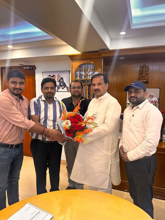 नोएडा ज़ोन में बिजली व्यवस्था सुदृढ़ करने को लेकर महत्वपूर्ण बैठक