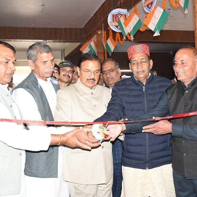 दादरी विधानसभा क्षेत्र के ग्राम पटवाड़ी में बजरंग इंटरनेशनल स्कूल उद्घाटन समारोह का दृश्य