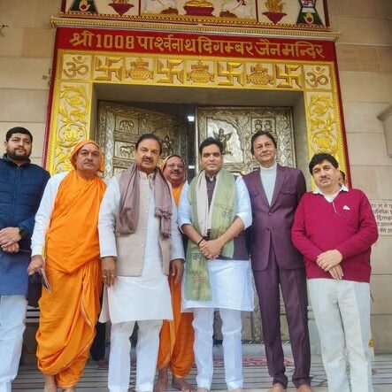 श्री दिगंबर जैन मंदिर नोएडा में राष्ट्रयात्रा महोत्सव के दौरान सहभागिता