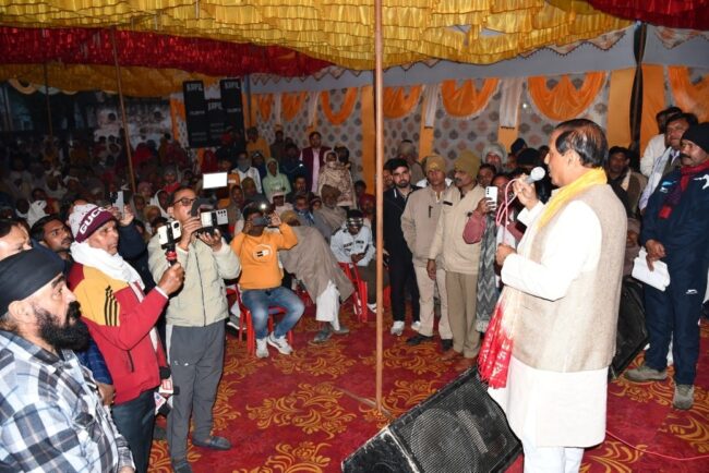 खुर्जा विधानसभा में विकसित भारत जी राम जी जन जागरण अभियान के तहत ग्राम चौपाल संवाद