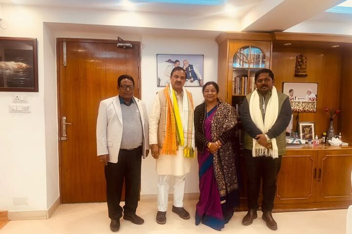 नोएडा में त्रिपुरा भाजपा पदाधिकारियों के साथ आत्मीय भेंट नोएडा में त्रिपुरा भाजपा पदाधिकारियों के साथ आत्मीय भेंट