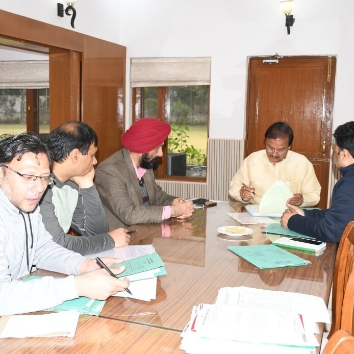 नई दिल्ली में संसद की आवासन समिति की बैठक नई दिल्ली में संसद की आवासन समिति की बैठक