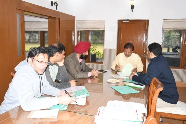 नई दिल्ली में संसद की आवासन समिति की बैठक नई दिल्ली में संसद की आवासन समिति की बैठक