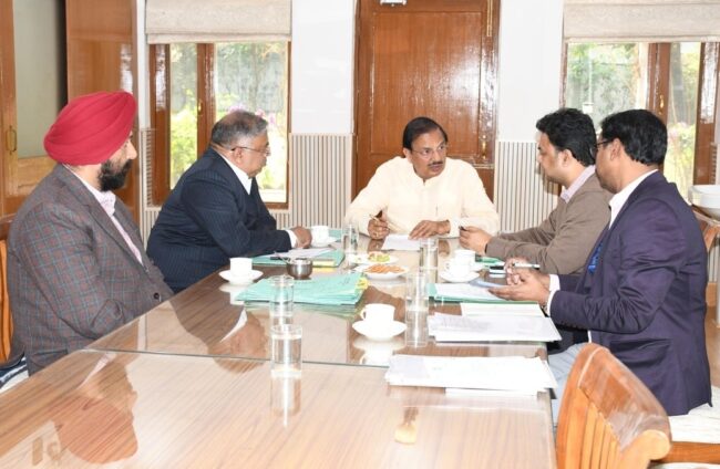 संसद की आवास समिति की बैठक में आवासन विषयों पर चर्चा