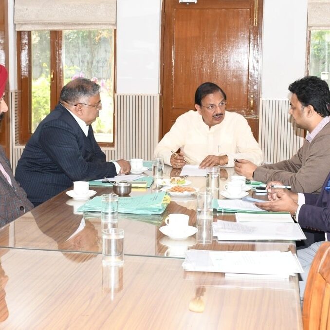 संसद की आवास समिति की बैठक में आवासन विषयों पर चर्चा