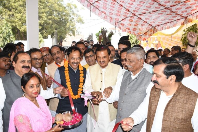 ग्राम कनावनी में सांसद निधि से विकास कार्यों का शिलान्यास