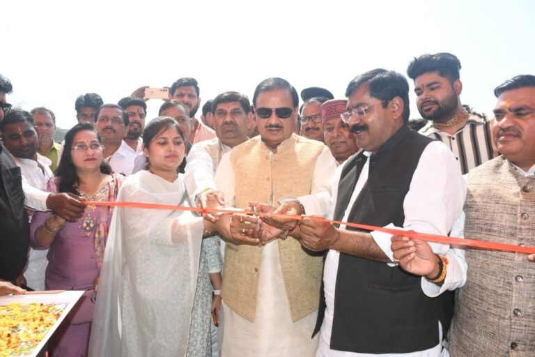 खुर्जा एनआरईसी कॉलेज में सांसद खेल प्रतियोगिता उद्घाटन समारोह