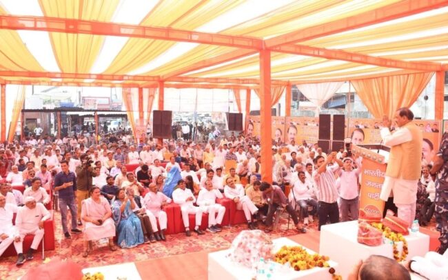 दादरी में जीटी रोड से रेलवे ओवरब्रिज तक सीसी रोड और नाला निर्माण शिलान्यास