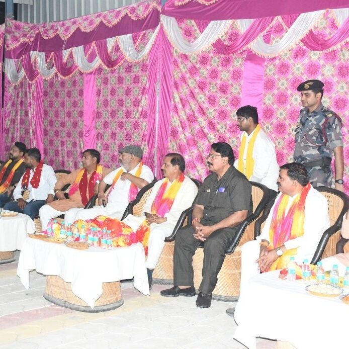 नेकपुर, मुमरेजपुर, भुन्ना और चिंगरावली में जनसंपर्क नेकपुर, मुमरेजपुर, भुन्ना और चिंगरावली में जनसंपर्क