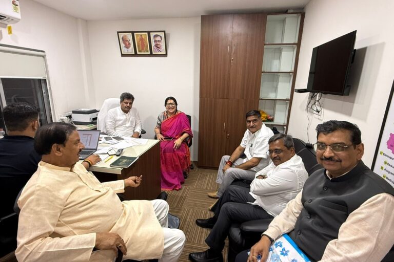बंगाल चुनाव प्रबंधन को लेकर वरिष्ठ नेताओं के साथ बैठक