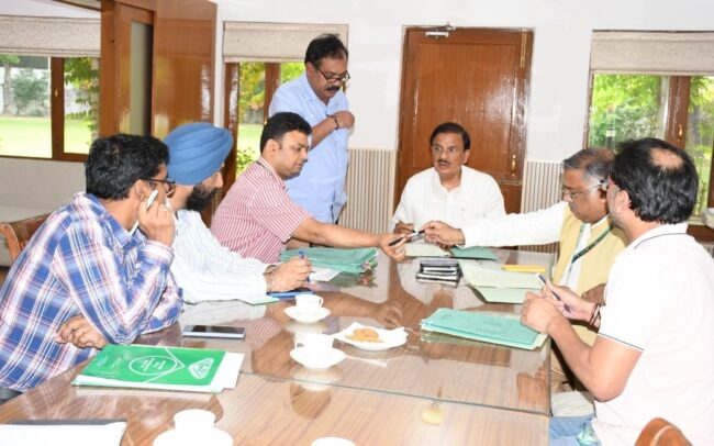 संसद आवासन समिति के साथ बैठक