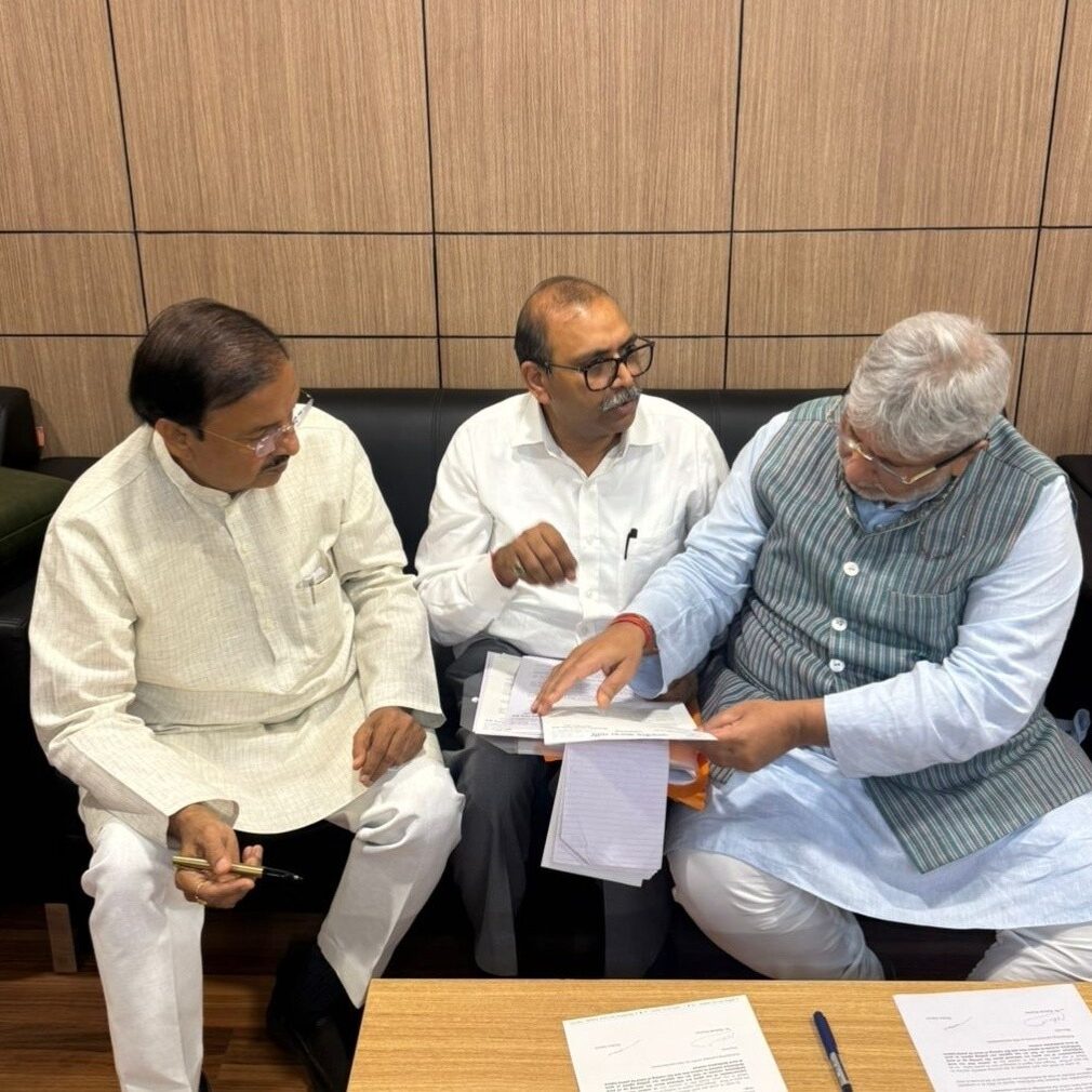 निर्वाचन आयोग कार्यालय में मीडिया से संवाद