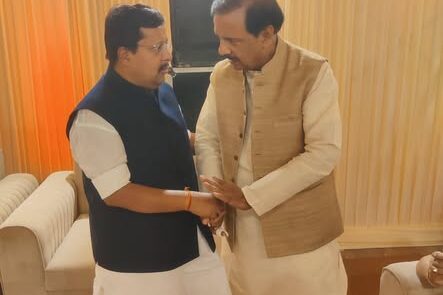 भाजपा राष्ट्रीय अध्यक्ष नितिन नवीन जी के साथ शिष्टाचार भेंट करते हुए