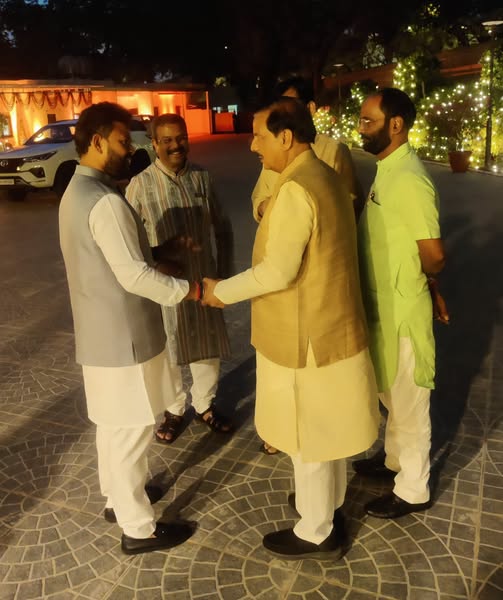 केंद्रीय शिक्षा मंत्री एवं नागरिक उड्डयन मंत्री के साथ शिष्टाचार भेंट केंद्रीय शिक्षा मंत्री एवं नागरिक उड्डयन मंत्री के साथ शिष्टाचार भेंट