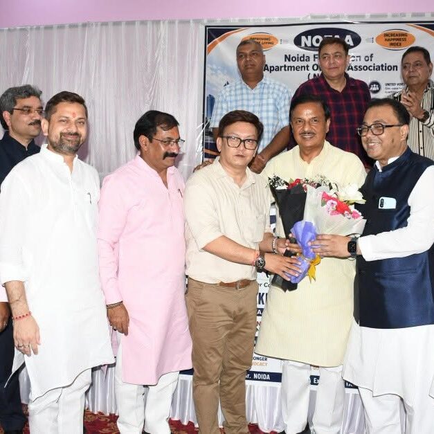 NOFAA के शपथ ग्रहण समारोह में नवनियुक्त पदाधिकारियों को बधाई देते हुए