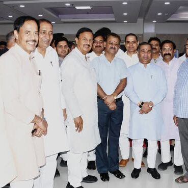 नोएडा सेक्टर 27 क्लब में आयोजित मीडिया संवाद कार्यक्रम में सहभागिता नोएडा सेक्टर 27 क्लब में आयोजित मीडिया संवाद कार्यक्रम में सहभागिता