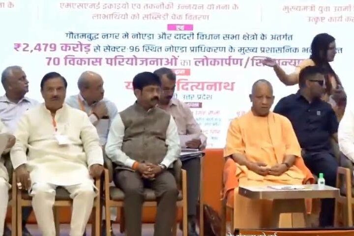 यमुना सिटी सेक्टर 10 में इलेक्ट्रॉनिक्स प्लांट के शिलान्यास कार्यक्रम में सहभागिता