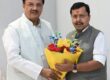 नई दिल्ली में भाजपा राष्ट्रीय अध्यक्ष से शिष्टाचार भेंट करते हुए