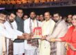 ग्रेटर नोएडा वेस्ट में भाजपा गौतमबुद्ध नगर जिलाध्यक्ष श्री अभिषेक शर्मा जी के साथ दुर्गा पूजा में माँ दुर्गा के दर्शन-पूजन एवं प्रभु श्री रामलीला सेवा ट्रस्ट द्वारा आयोजित रामलीला मंचन में सहभागिता