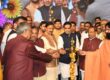 नोएडा सेक्टर-62 में श्री राम मित्र मंडल द्वारा आयोजित दशहरा महोत्सव में नोएडा विधायक श्री पंकज सिंह जी के साथ सहभागिता करते हुए
