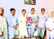 राजस्थान पत्रिका के संपादक श्री सतपाल यादव जी के आवास पर उनसे भेंट कर स्वास्थ्य का हाल जानते हुए